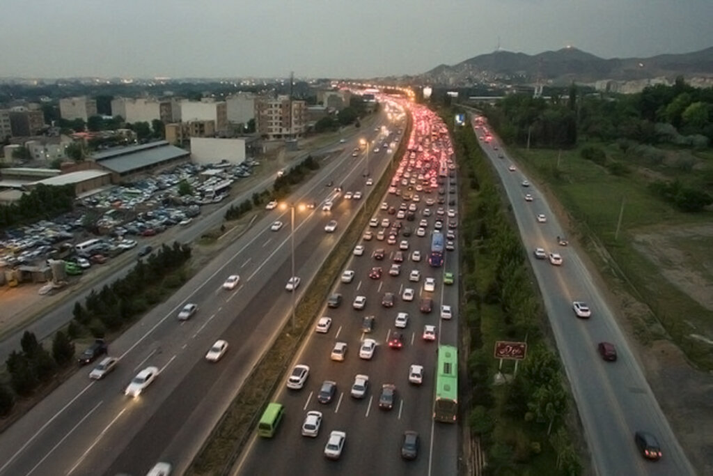 ۲۰ میلیون سفر روزانه در تهران | بیشترین علت تردد مردم در سطح شهر برای چیست؟ | ۴۰ درصد تردد تهرانی ها با خودروی شخصی است