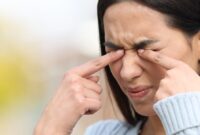 آیا مالیدن چشم‌ها ضرر دارد؟ 