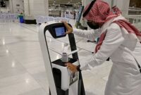 اقدام جدید عربستانی‌ها؛ پای ربات‌ها به مراسم حج باز شد/ جزئیات