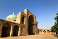 پس از ۱۵ سال بالاخره داربست‌های این مسجد جمع‌آوری شد