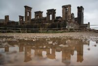 فرونشست هولناک زمین در تخت جمشید، نقش جهان و آرامگاه کوروش فرونشست هولناک زمین در تخت جمشید، نقش جهان و آرامگاه کوروش