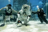 فضانوردان ناسا با لباس فضایی جدید به زیرآب رفتند!