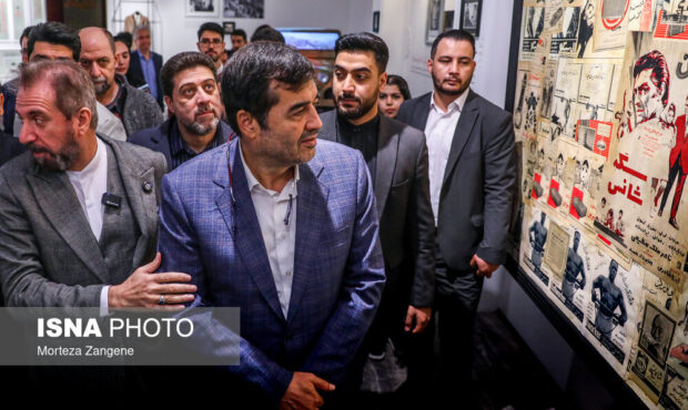 افتتاح نمایشگاه «آقا تختی» با حضور وزیر ورزش