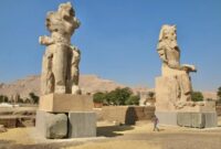 رونمایی از تندیس‌های غول‌پیکر فرعون