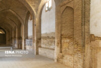 کشف نشتی‌های جدید حین تعویض لوله‌های فرسوده اطراف مسجد جامع