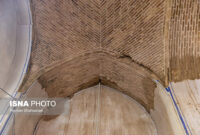 رطوبتِ قصور و سهل‌انگاری به جان مسجد جامع اصفهان/ چه کسی مسئول است؟