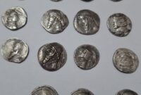 کشف ۱۵ سکه نقره اشکانی در دره‌شهر