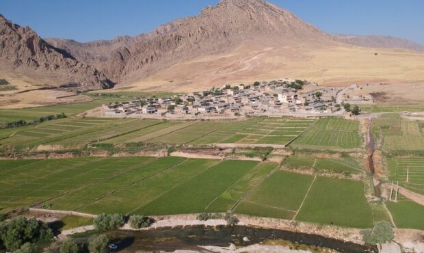 روستای «سنگ‌سفید» مقصد جدید گردشگری روستایی در ایلام