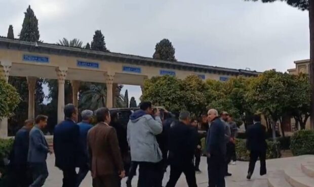 پیکر مترجم منشور کوروش در حافظیه به خاک سپرده شد