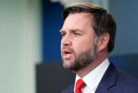 ترامپ تصمیم نهایی خود را درباره «خطوط قرمز» در مذاکرات با تهران می‌گیرد