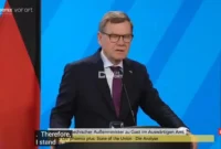 در مورد تنگهٔ هرمز دنبال توافق با ایران هستیم در مورد تنگهٔ هرمز دنبال توافق با ایران هستیم