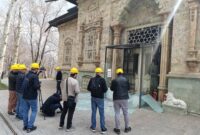 بازدید رسانه‌های بین‌المللی از آثار حملات آمریکا و رژیم صهیونی در مجموعه فرهنگی‌ـ‌تاریخی سعدآباد