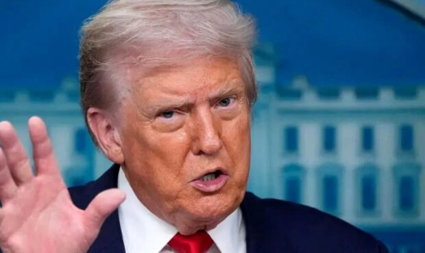 واکنش مجری معروف انگلیسی به توئیت ترامپ علیه ایران: پاکش کن رئیس جمهور!