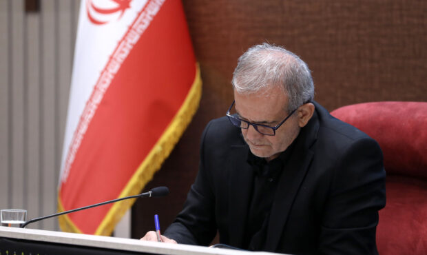 سپاه از کیان ایران صیانت کرده است