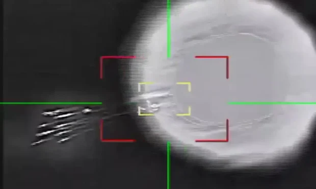 لحظه اصابت جنگنده A10 آمریکا