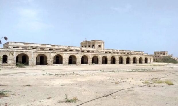 خسارت جنگ به دو اثر تاریخی هرمزگان