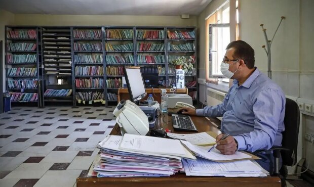 زمان افزایش حقوق کارکنان و کارمندان دولت