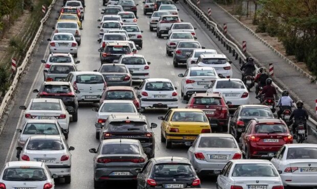 ترافیک سنگین در محورهای ورودی تهران/ مه‌گرفتگی در جاده‌های شمالی