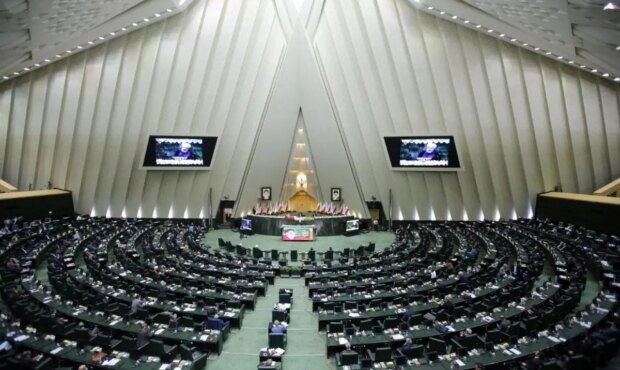 نمایندگانی که در انتخابات هیات رئیسه مجلس شرکت نکردند