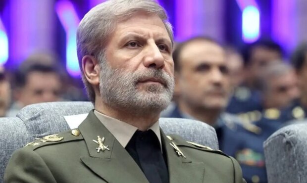 پیام فرمانده کل ارتش در آستانه مراسم تشییع رهبر شهید