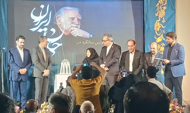 رونمایی از طرح آرامگاه محمود فرشچیان